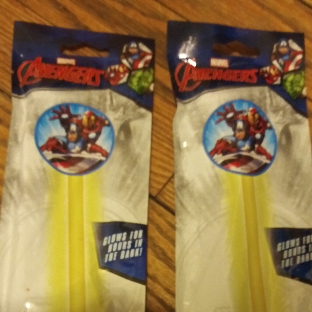 Avengers Marvel glow sticks